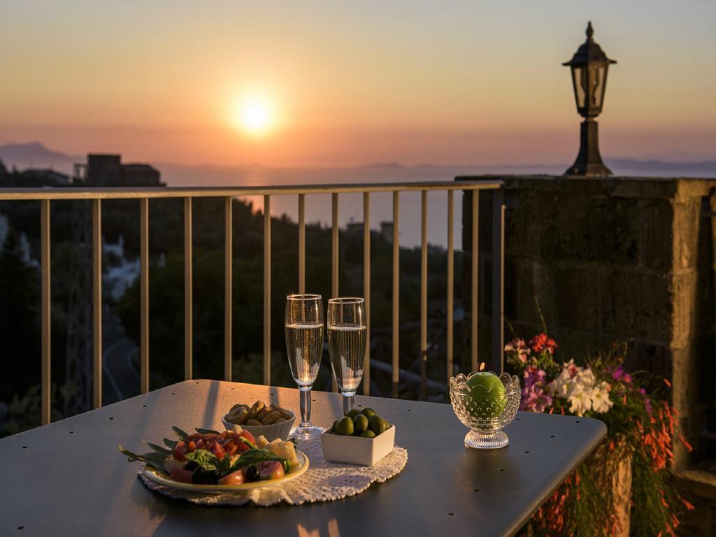 Villa Carolina Sorrento Private Heated Pool And Sea View Værelse billede